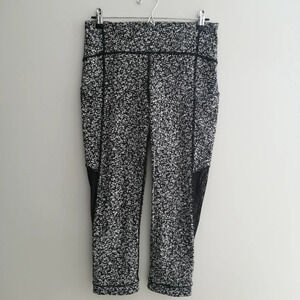 Lululemon Sole Training 22" Crop Leggings Mesh Accents Black White Floral 8
